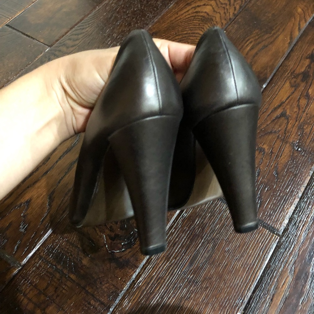Stuart Weizman Heels Size 7 - image 4